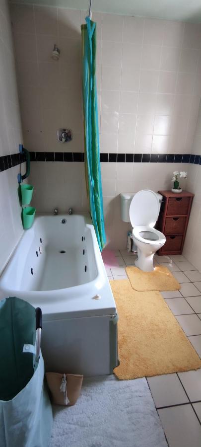 Joanna'S Studio , Key Locker By Whatsapp Own Entrance, Own Bathroom Youghal Exterior foto